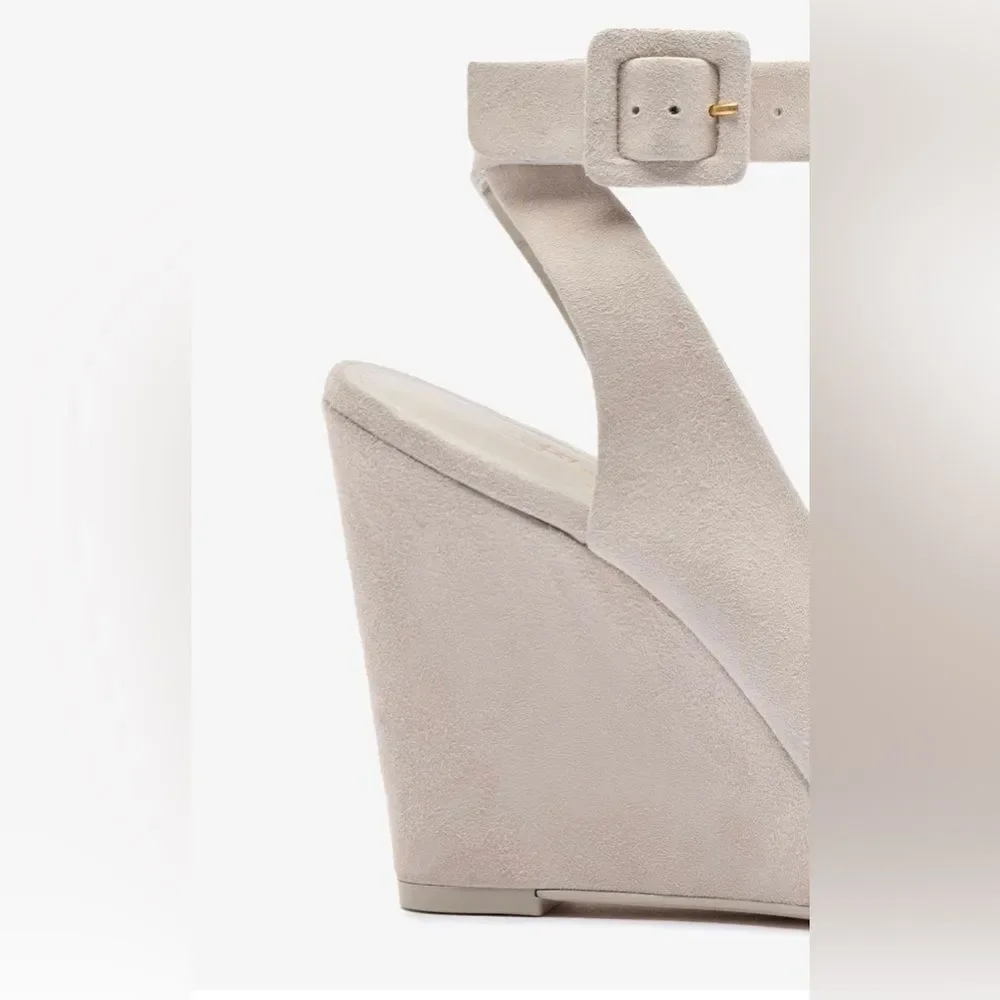 NWT Larroude Denna Wedges in Mushroom Grey